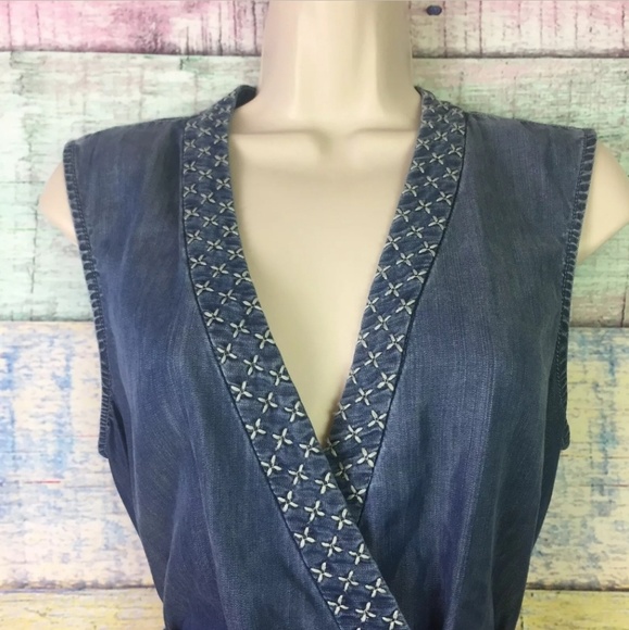 ANTHROPOLOGIE HOLDING HORSES Chambray Wrap Top - Picture 5 of 8